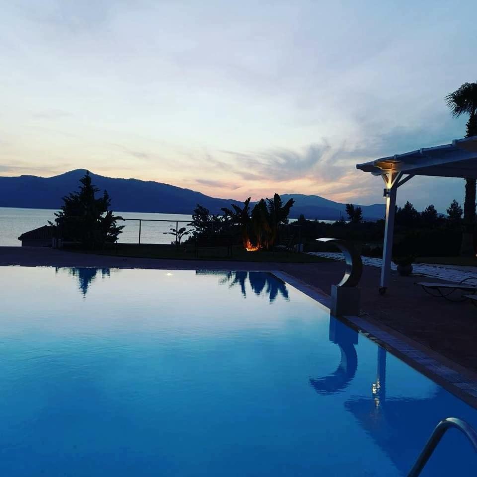 Thalassa Hotel & Spa Paleros 外观 照片