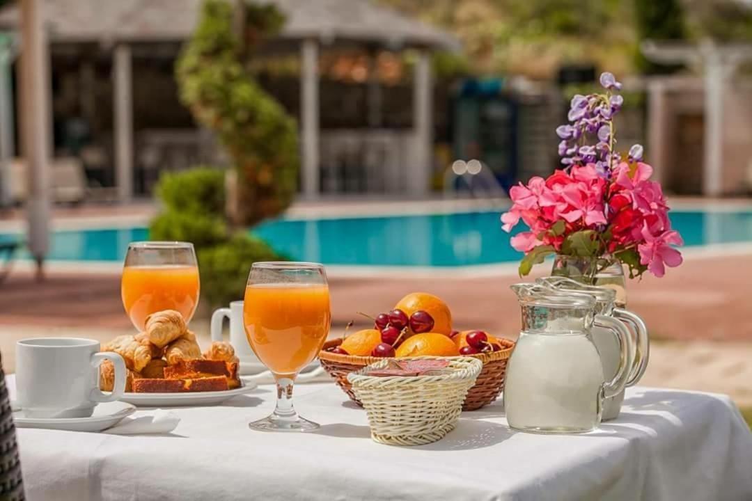 Thalassa Hotel & Spa Paleros 外观 照片