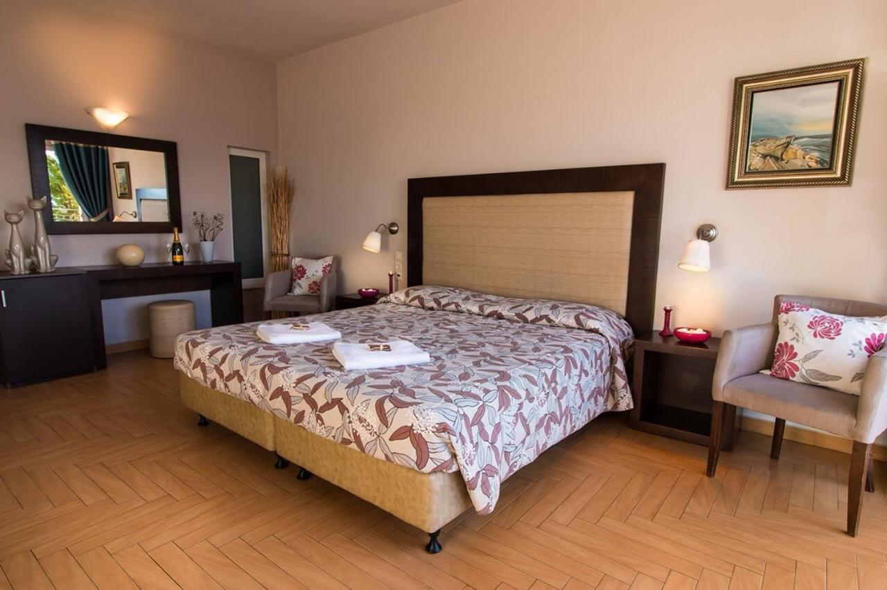 Thalassa Hotel & Spa Paleros 外观 照片