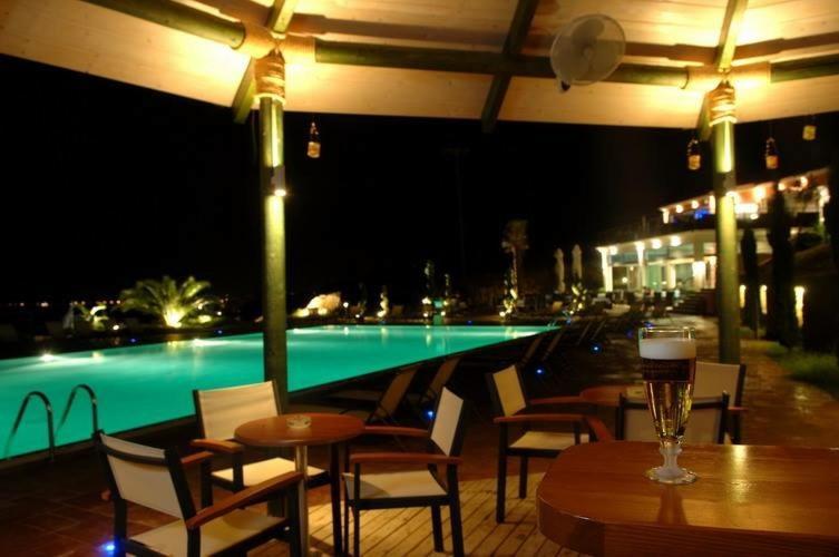 Thalassa Hotel & Spa Paleros 外观 照片